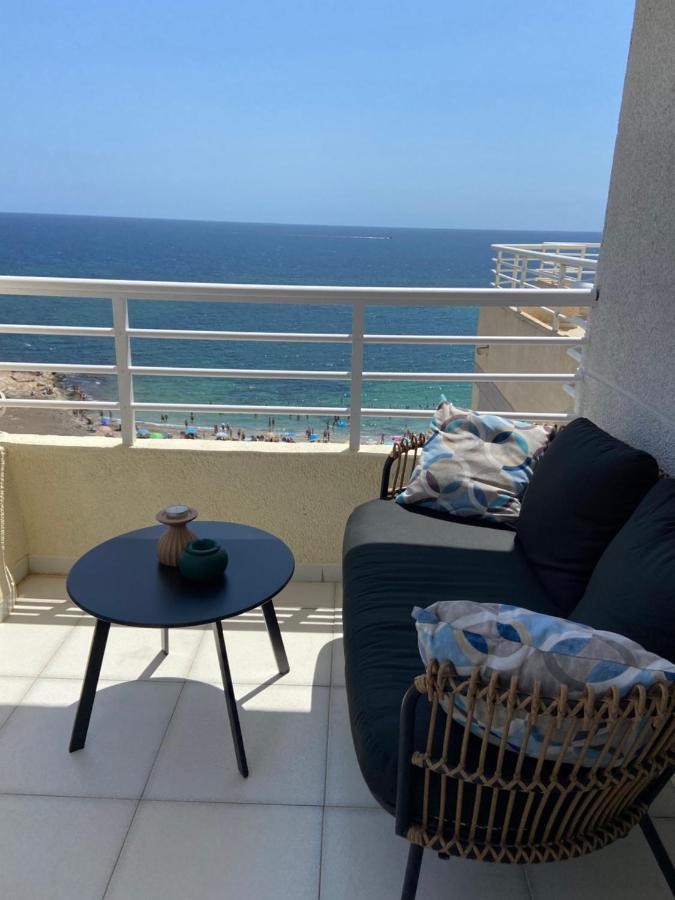 Relaxing Modern Beachfront Apartment - Amazing Sea View กัลเป ภายนอก รูปภาพ