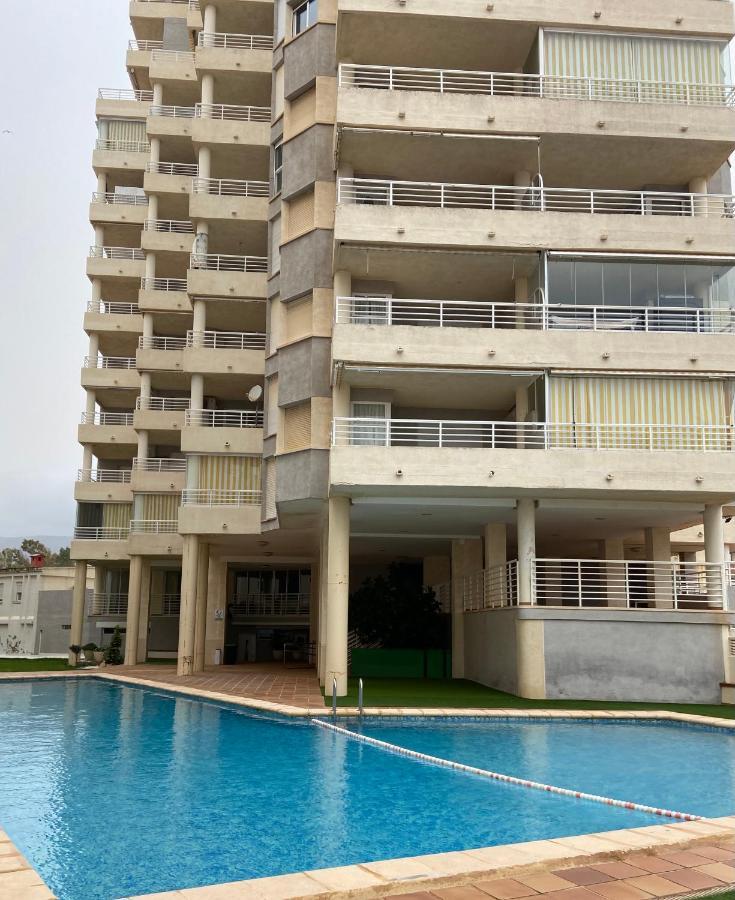Relaxing Modern Beachfront Apartment - Amazing Sea View กัลเป ภายนอก รูปภาพ